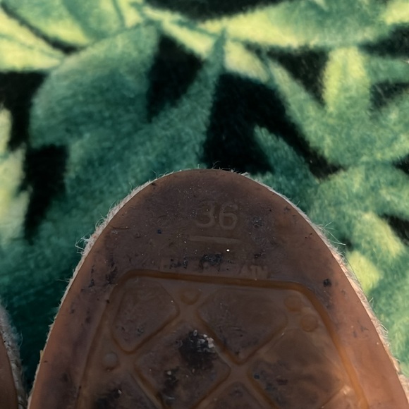 CHANEL espadrille - Picture 8 of 10